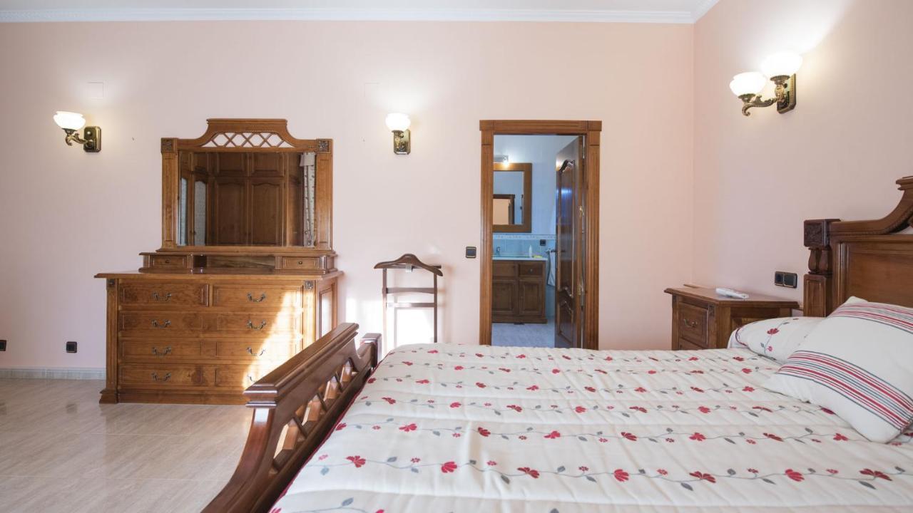 Villa Las Tres Hermanas Albarreal De Tajo By Toledo Ap Extérieur photo