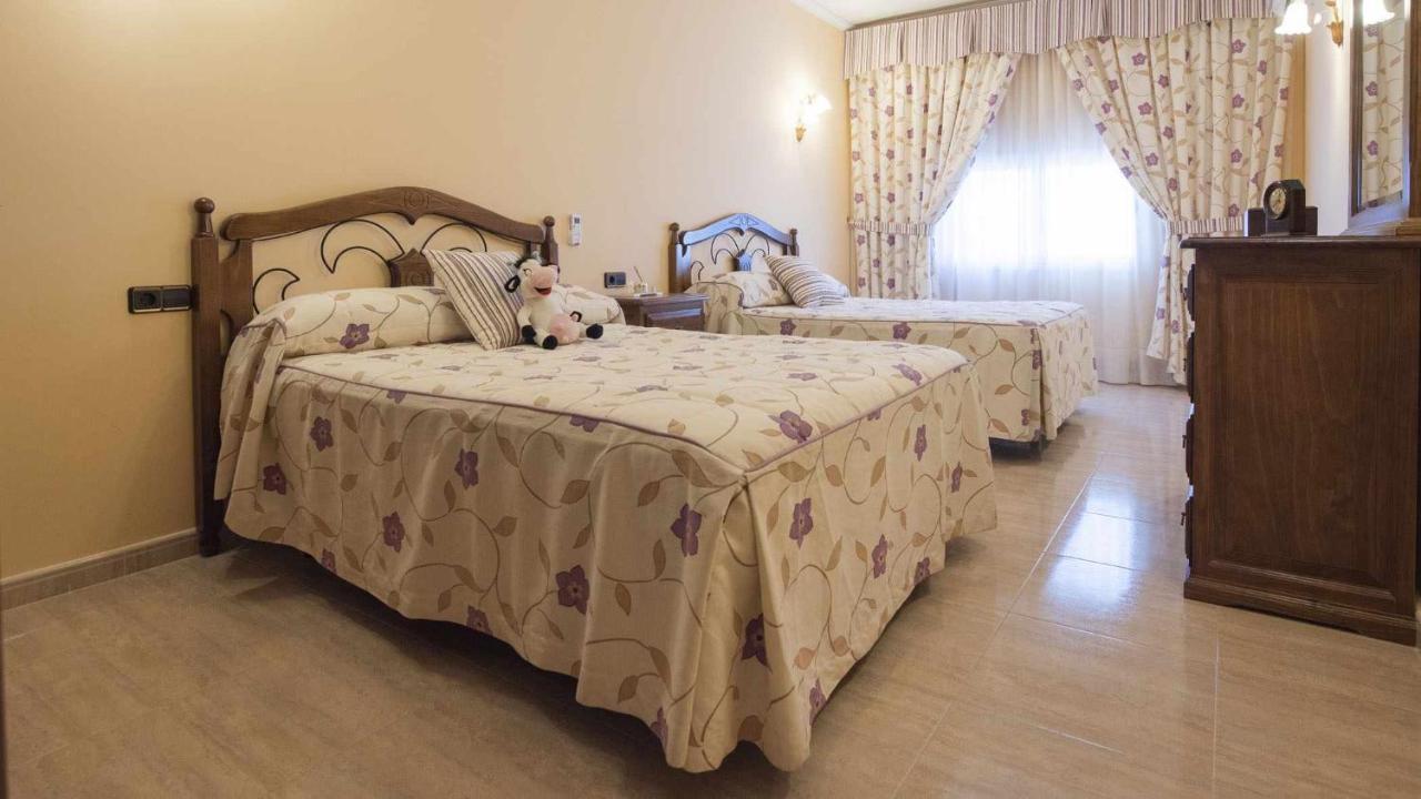 Villa Las Tres Hermanas Albarreal De Tajo By Toledo Ap Extérieur photo