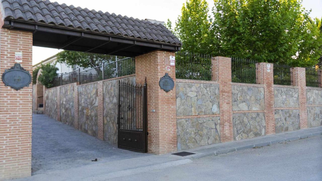 Villa Las Tres Hermanas Albarreal De Tajo By Toledo Ap Extérieur photo