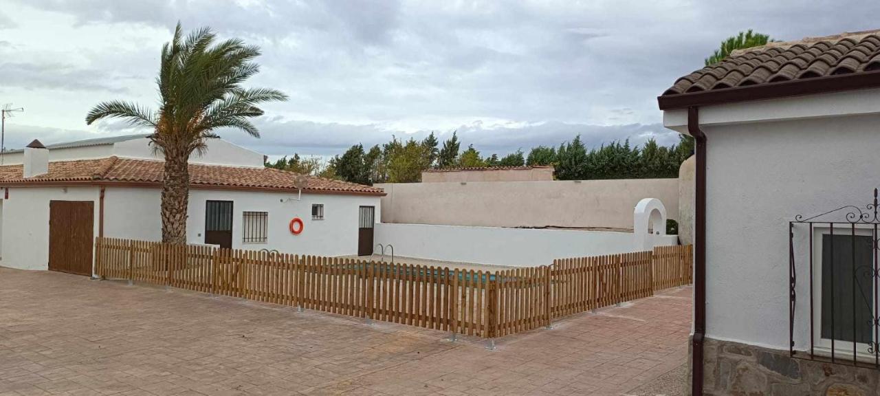 Villa Las Tres Hermanas Albarreal De Tajo By Toledo Ap Extérieur photo